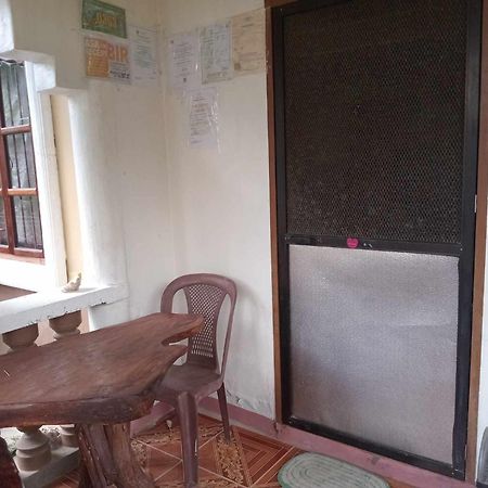 Nellie'S Tourist Inn- Port Barton San Vicente  Bilik gambar